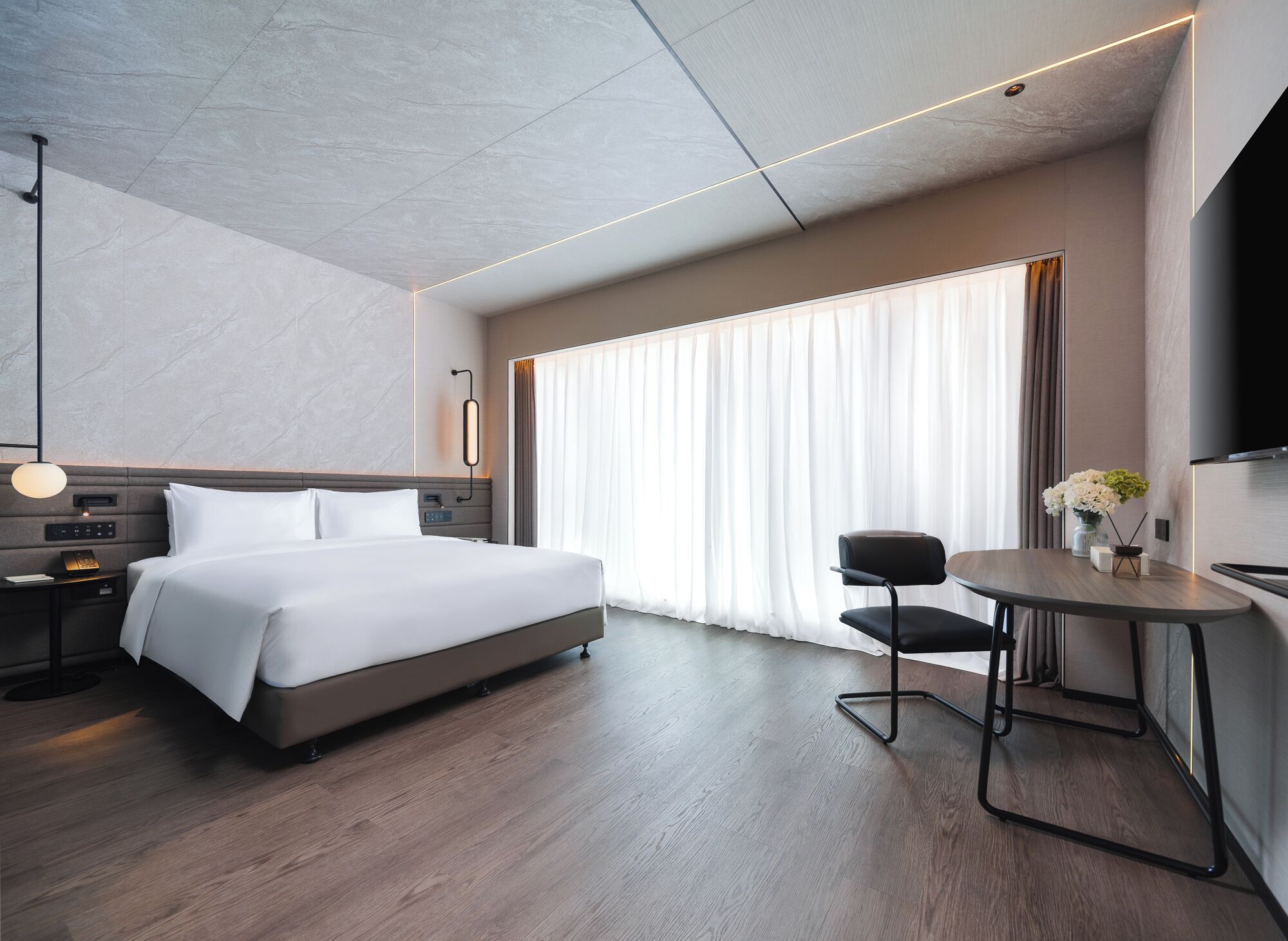 Standard Room, 1 King Bed | Premium bedding, down duvets, pillow-top beds, in-room safe