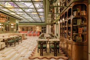 Restaurant - Roswyn, A Morgans Originals Hotel (Mumbai)