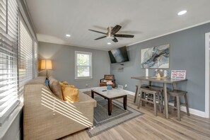 House (1 Bedroom) | Interior