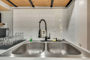 House (1 Bedroom) | Interior