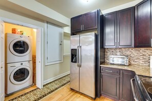 Interior - Walk to Temple Campus! Updated Philly Rowhouse (Philadelphia)