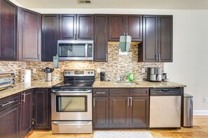 Interior - Walk to Temple Campus! Updated Philly Rowhouse (Philadelphia)