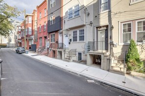 Interior - Walk to Temple Campus! Updated Philly Rowhouse (Philadelphia)