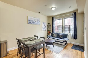 Interior - Walk to Temple Campus! Updated Philly Rowhouse (Philadelphia)