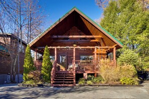 House (2 Bedrooms) | Interior - Family Friendly Scenic Cabin,hot Tub, 2 Mi to Dtwn (Gatlinburg)