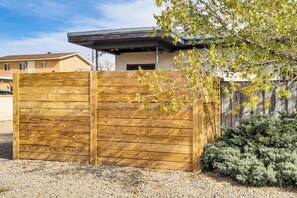 Interior - 1 Mi to Unm! Albuquerque Home w/ Fire Pit & BBQ (Albuquerque)