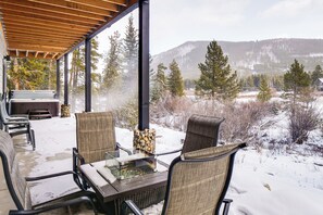 House (4 Bedrooms) | Interior - Hot Tub & Game Room! Luxury Blue River Retreat (Breckenridge)