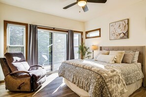 House (4 Bedrooms) | Interior - Hot Tub & Game Room! Luxury Blue River Retreat (Breckenridge)