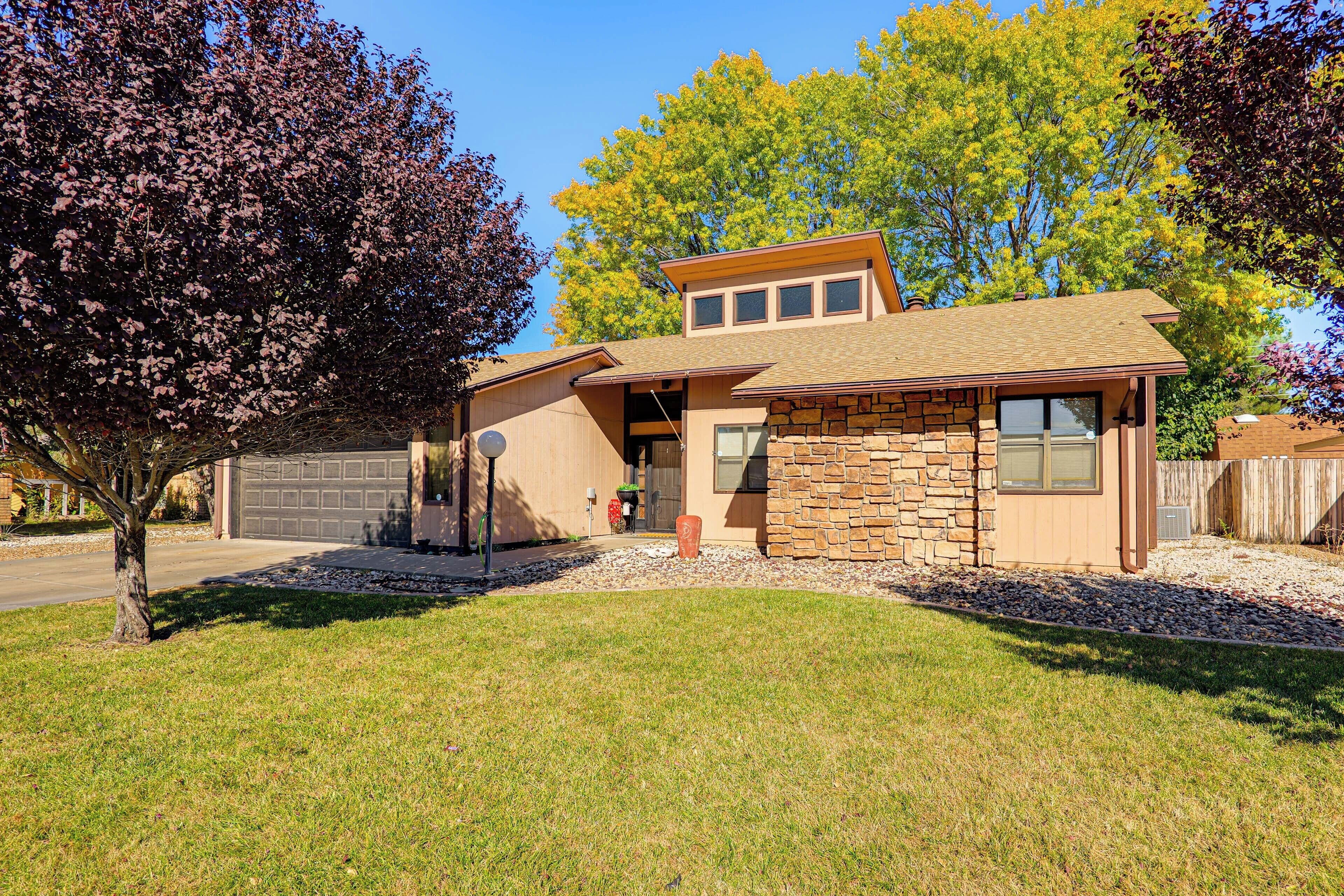 House (3 Bedrooms) | Front of property