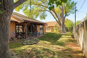 House (3 Bedrooms) | Interior - 4 Mi to Dtwn: The Crash Site Roswell Home! (Roswell)