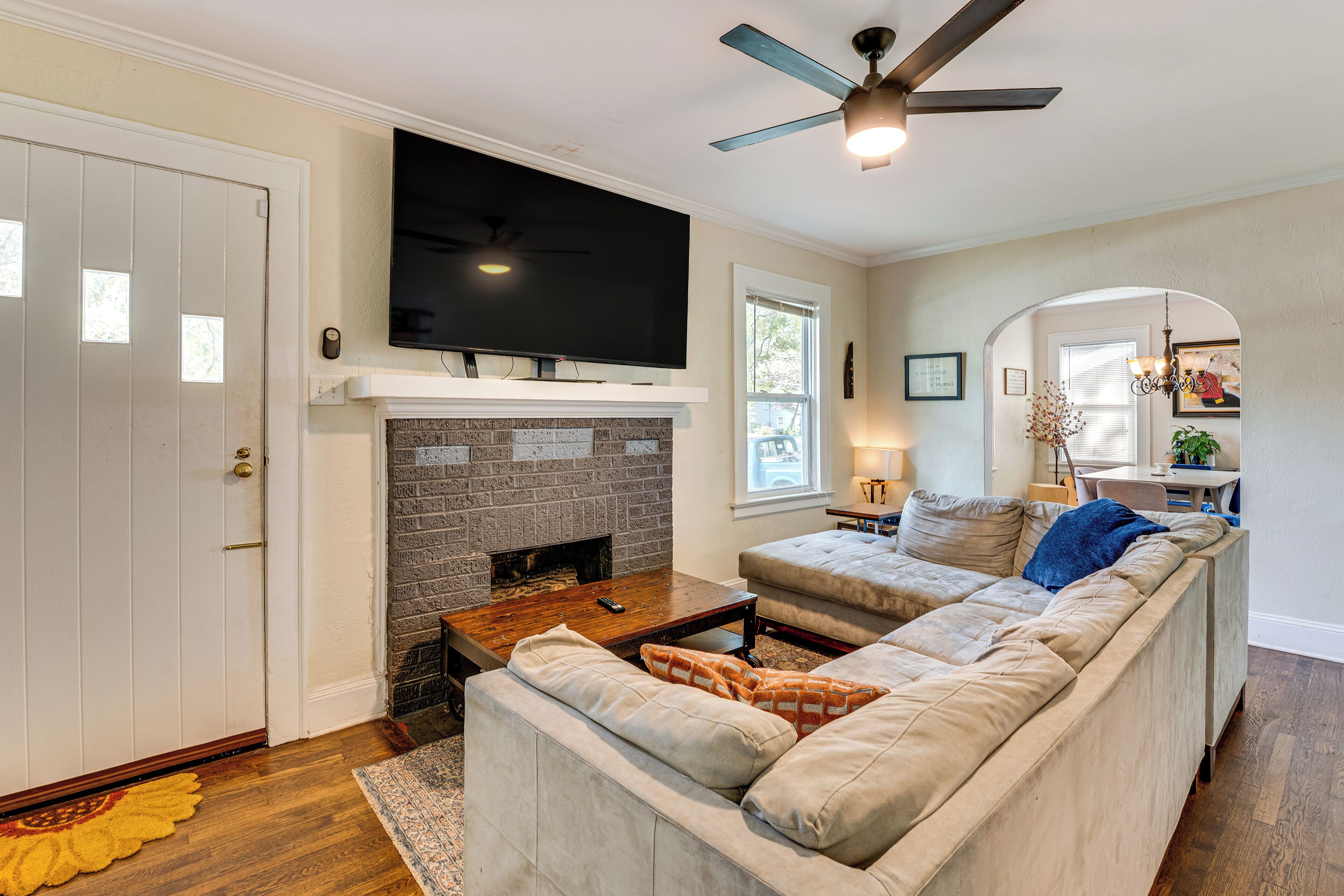 House (2 Bedrooms) | Interior