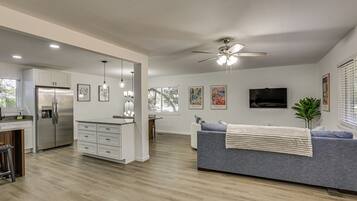 House (3 Bedrooms) | Bahagian dalam