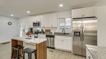 House (3 Bedrooms) | Bahagian dalam