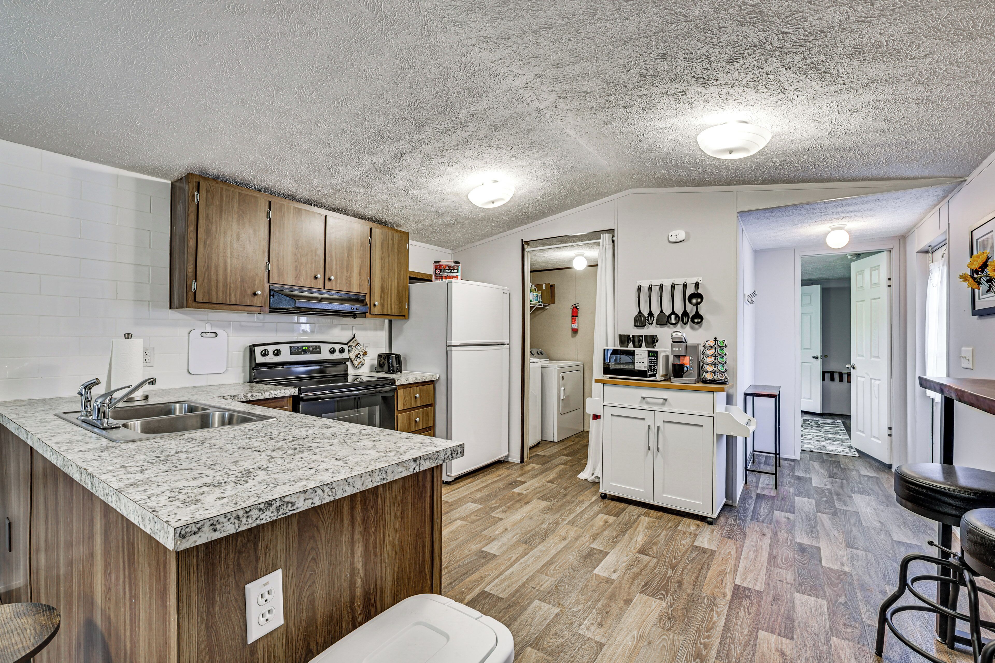 House (2 Bedrooms) | Interior