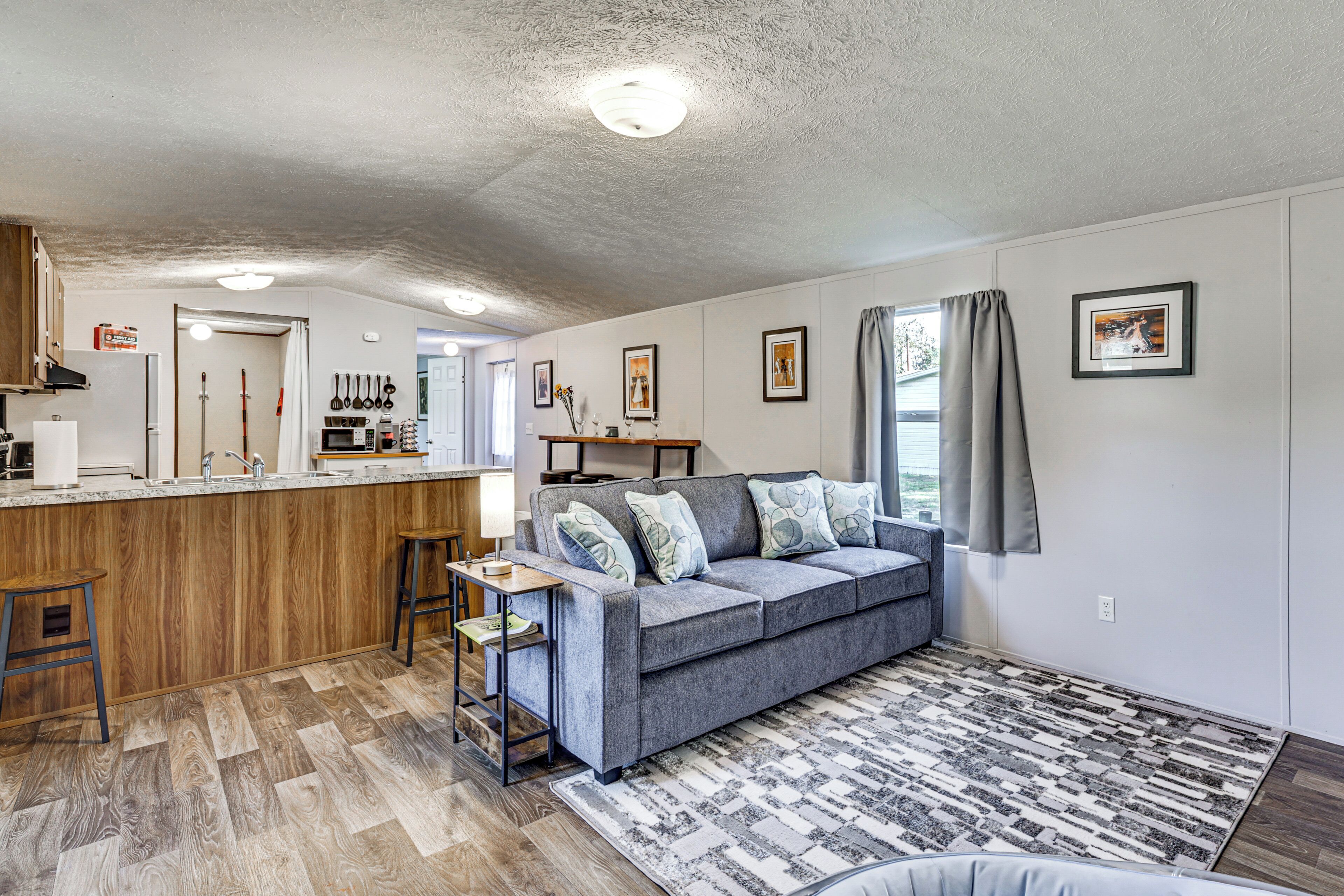 House (2 Bedrooms) | Interior