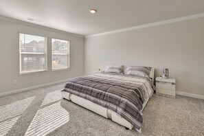 House (4 Bedrooms) | Interior
