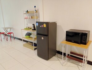 Room, 1 Bedroom, Smoking, Balcony | Interior - Room-jr-house in BKK Donmuang, Sanambin, (Bangkok)