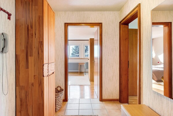 Room - Apartment 3 with Shared Garden and Wi-Fi (Lenzkirch)