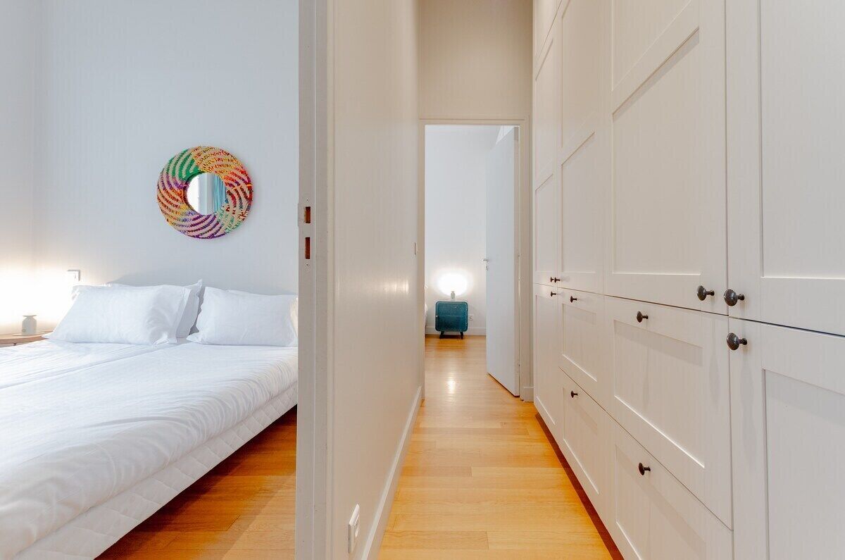 Bureau, fer et planche à repasser, Wi-Fi, draps fournis