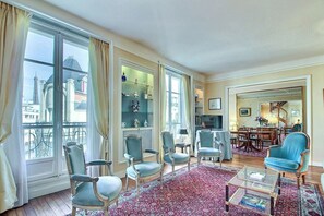 Interior - Parisian Home | 2 chambres | Auteuil - St Cloud (Paris)