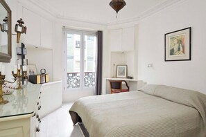 Iron/ironing board, WiFi, bed sheets - Parisian Home | 2 bedrooms | Marais - Bastille (Paris)