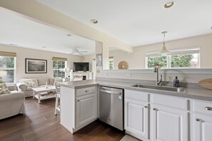 Interior - SUPER SPACIOUS TOWNHOUSE IN POOL CMMTY- 3101 The Palms, Rehoboth (Rehoboth Beach)