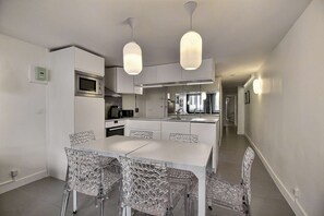 Dining - Parisian Home | 2 chambres | Sentier - Bonne Nouvelle (Paris)