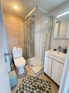 公寓, 1 間臥室, 陽台, 海景 | 浴室