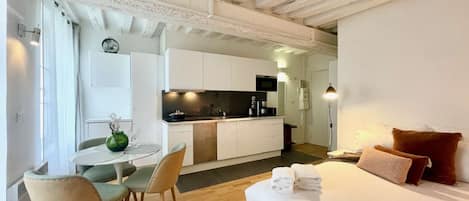 熨斗/熨衣板、WiFi、床单