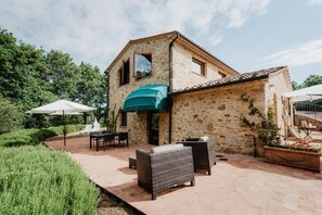 Outdoor dining - One-bedroom apartment on 1 floor Pietra No 12 (Radicondoli)