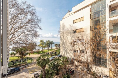 Apartment Oasis with Sea View
