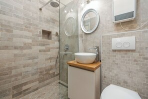 Classic Apartment, Partial Sea View | Bathroom - Apartment Oasis with Sea View (Zadar)