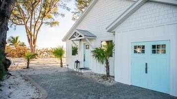 House, 1 Bedroom | Exterior