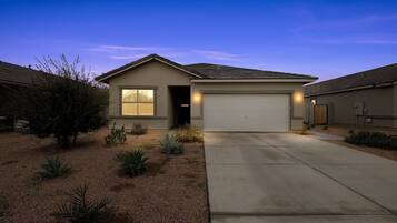 House, 3 Bedrooms | Exterior