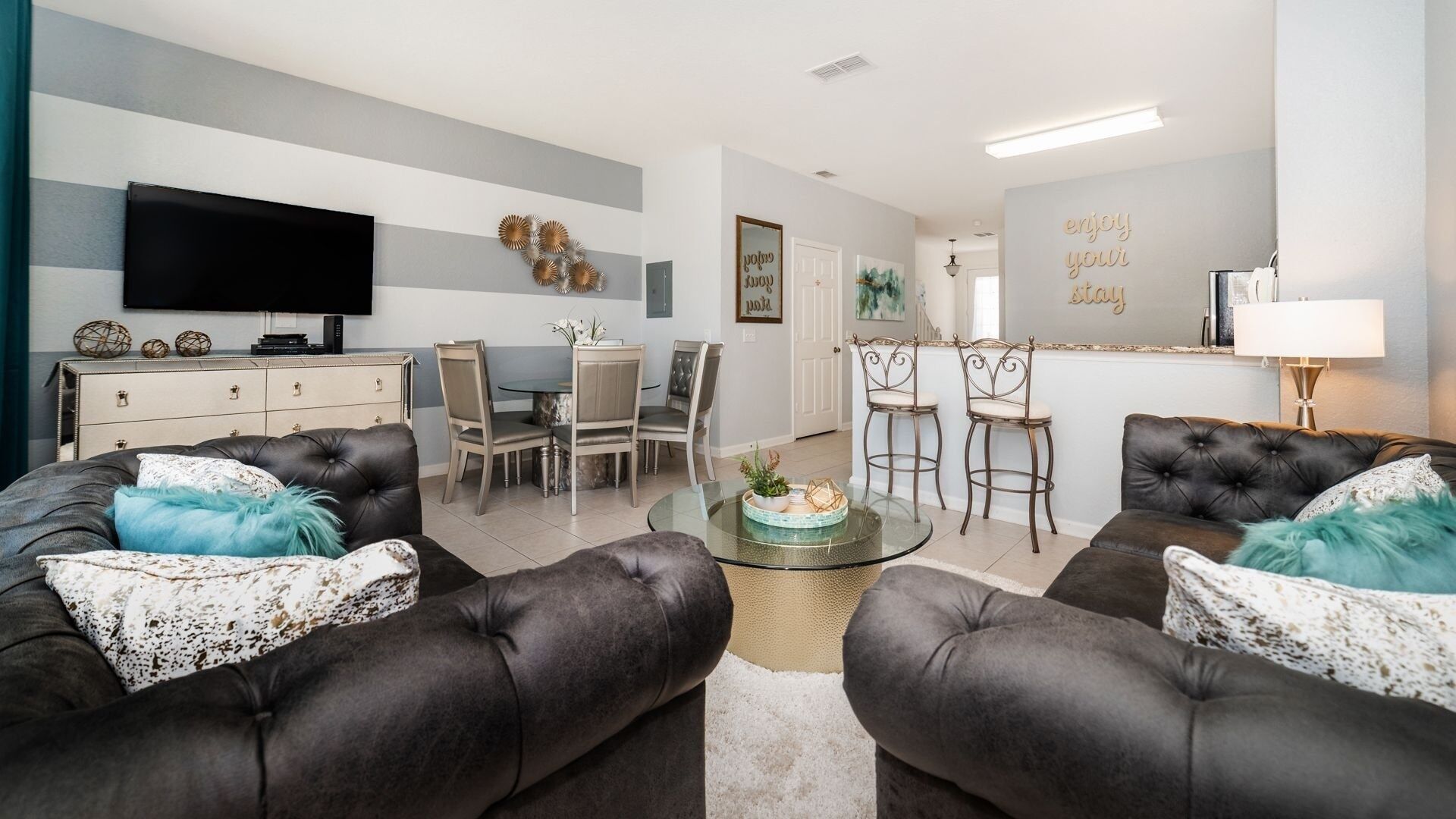 Townhome, 3 Bedrooms | Living area