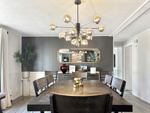 Maison, 5 chambres | Restauration