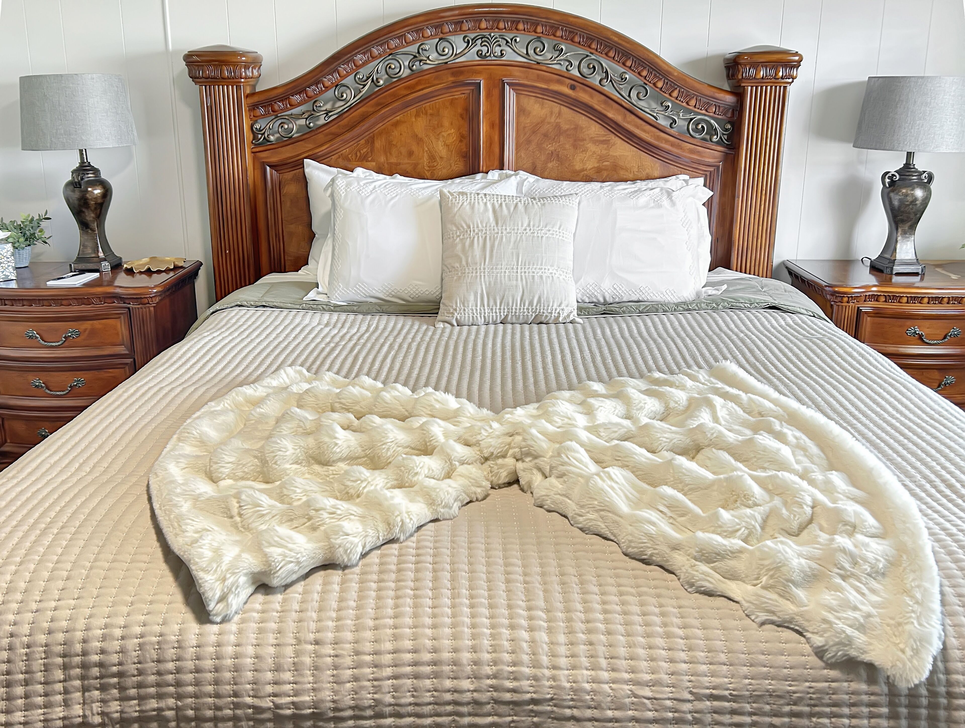 5 عدّة غرف نوم ومساحة عمل للكمبيوتر المحمول ومكواة/لوح كي