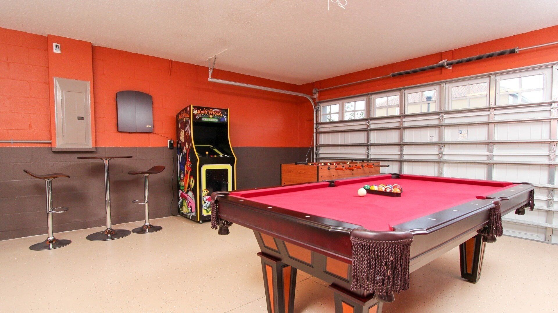 Casa, varias habitaciones | Sala de juegos