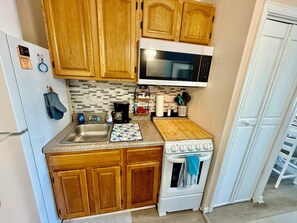 Microwave, oven, stovetop, paper towels