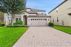 House, 6 Bedrooms | Exterior - Championsgate Resort 6 Bedroom Private Pool Home with Game Room 6 Home (Davenport)