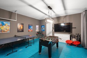 Casa, 5 habitaciones | Sala de juegos
