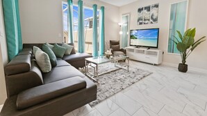 Townhome, 4 Bedrooms | Ruang tamu