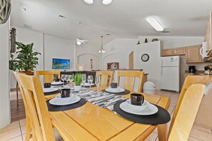 Casa, 4 quartos | Opções para refeição