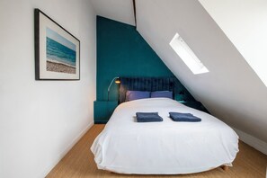 Iron/ironing board, WiFi, bed sheets - MONTMARTRE, PARIS VIEW, ATTRACTIONS, 30–60 days ahead? Private offer VIE-VAp (Paris)