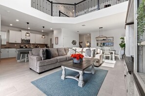 Living area - Championsgate Resort 6 Bedroom Private Pool+Spa Home 5 Home (Davenport)