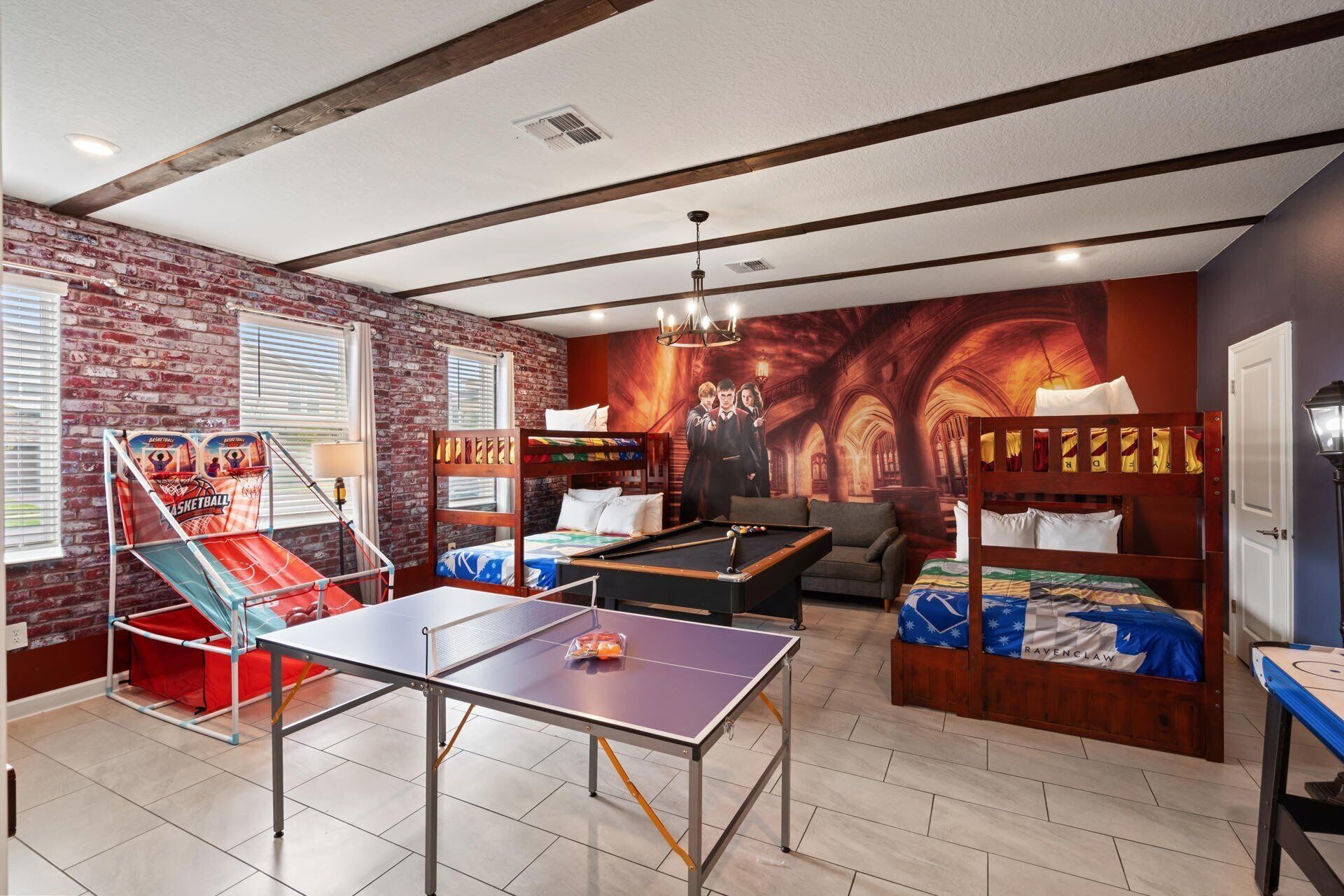 Casa, varias habitaciones | 10 habitaciones y wifi gratis 
