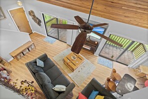 Smart TV, fireplace - One-of-a-Kind Two-Story Condo in the Heart of the Meadows, Sarasota (Sarasota)
