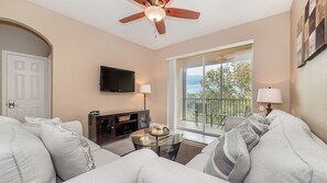 Apartment, 3 Bedrooms | Living area