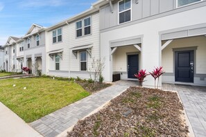 Townhome, 5 Bedrooms | Exterior - Windsor Cay Resort 5 Bedroom Townhome with Pool 5 Townhouse (Clermont)