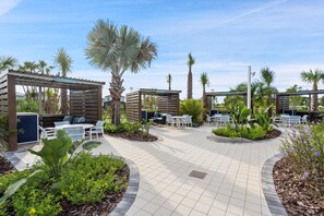 Townhome, 5 Bedrooms | Outdoor dining - Windsor Cay Resort 5 Bedroom Townhome with Pool 5 Townhouse (Clermont)